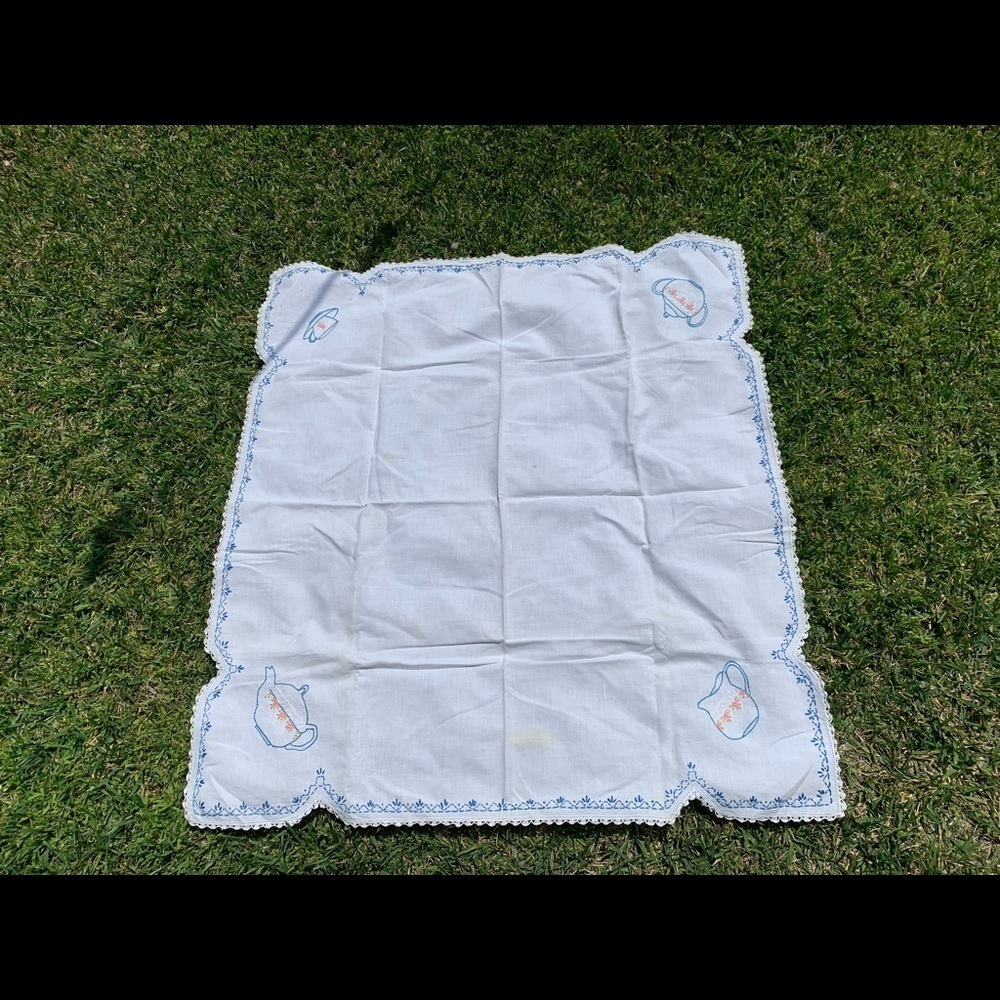 Table Cloths - Picture 4 of 4